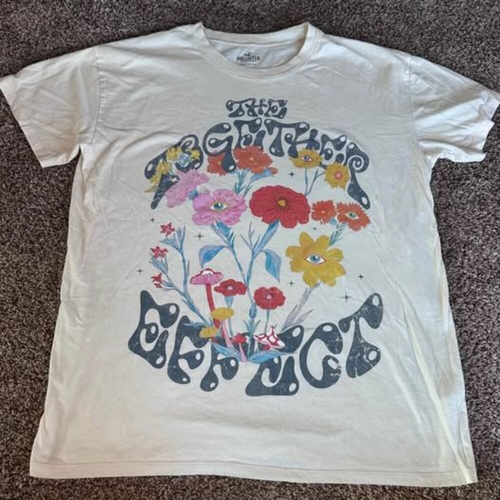 Hollister Floral Graphic Tee Size Medium